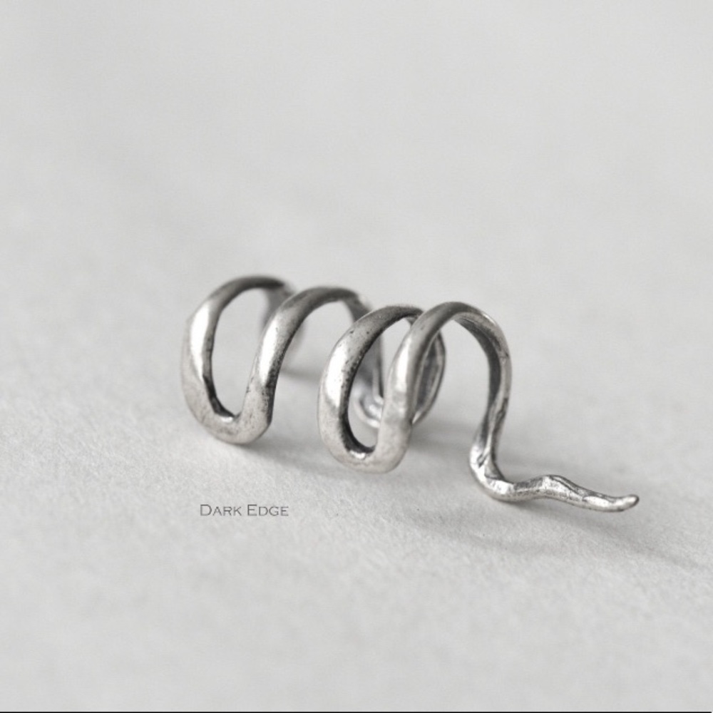 “Snakin’ Around” Unique Snake Wrap Cuff Earring - Picture 8 of 14